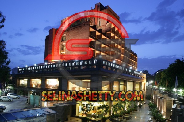 escorts service near jaypee siddharth hotel new delhi