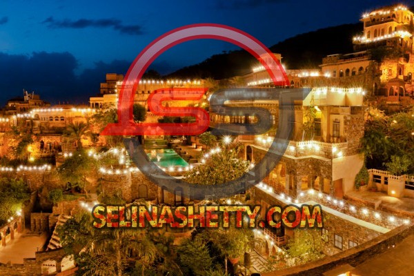 escorts service near neemrana fort palace 15th century