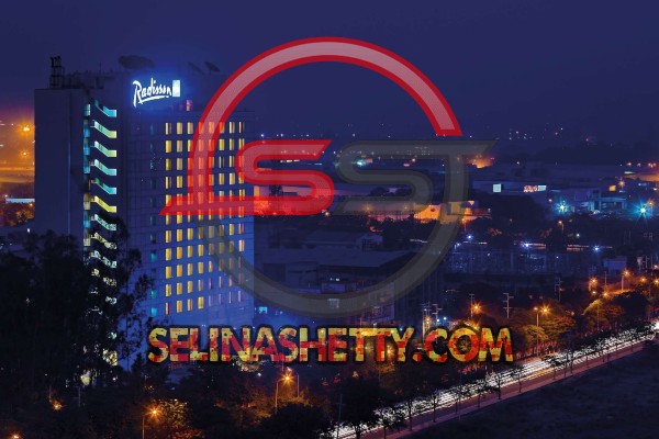 escorts service near radisson blu hotel greater noida