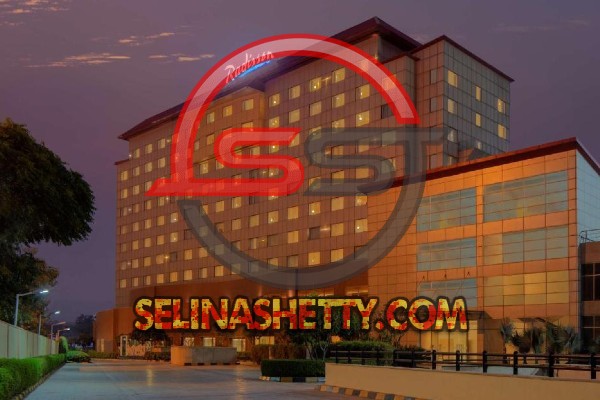escorts service near radisson hotel udyog vihar gurugram
