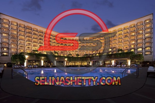 escorts service near hotel taj palace chanakyapuri